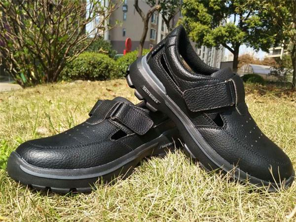 戴亦超轻凉鞋款劳保鞋